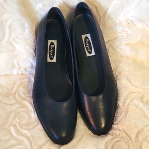 Rockport ladies navy blue flats, size 10M